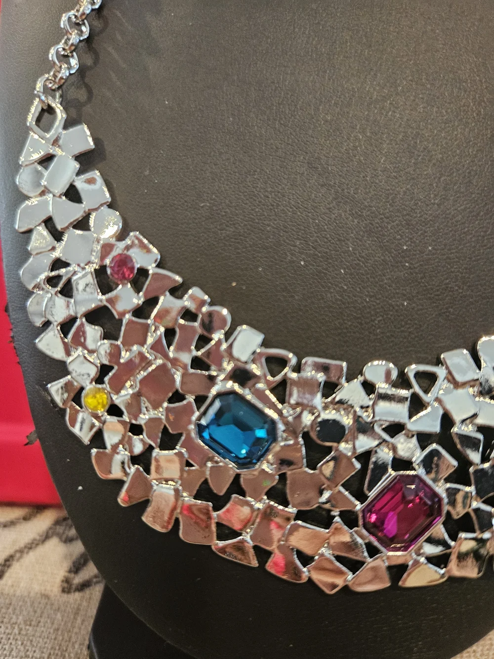 N/A stones eye clasp